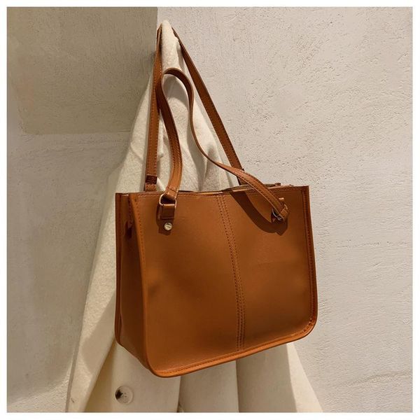 evening bags fashion retro women shoulder handbag leather large capacity solid color tote bag purse casual travel shopping for female
evening bags fashion retro women shoulder handbag leather large capacity solid color tote bag purse casual travel shopping for female