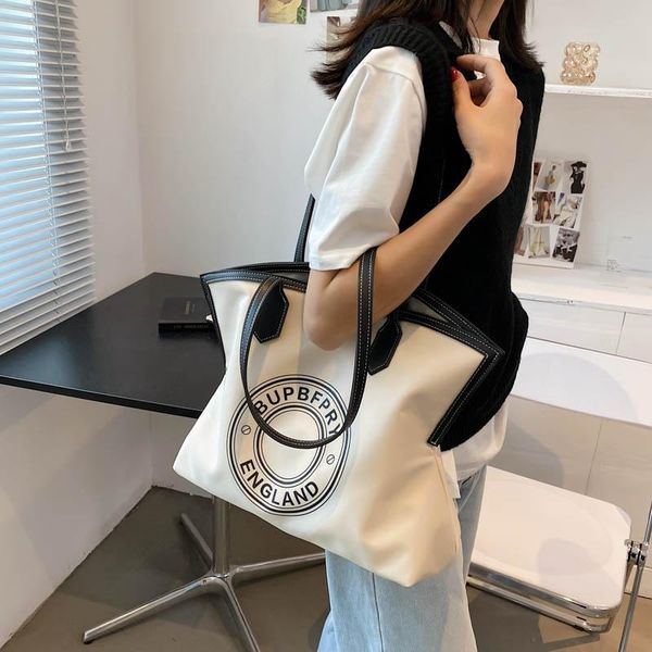 shoulder bags 2021 brand designer women single bag large capacity bucket handbag totes shopping handbags
shoulder bags 2021 brand designer women single bag large capacity bucket handbag totes shopping handbags