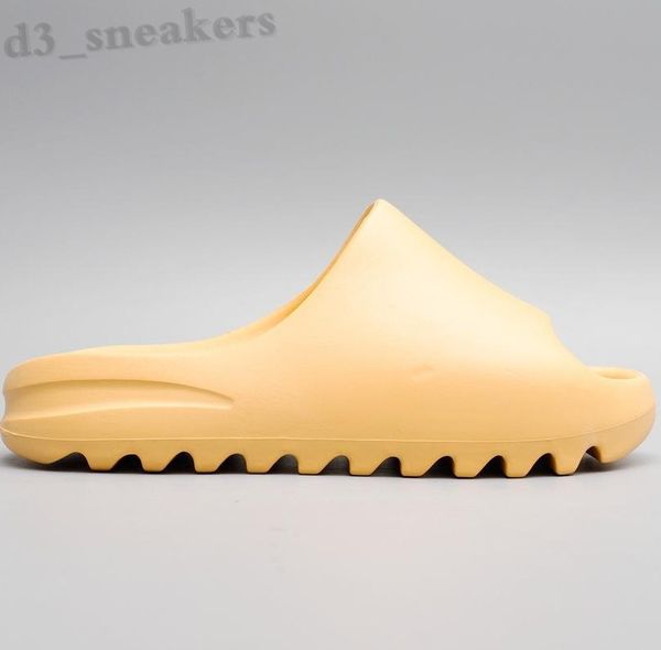 2022 foam runner sandals shoes slippers triple black white resin desert sand men women fashion slide wa08 zly zly
2022 foam runner sandals shoes slippers triple black white resin desert sand men women fashion slide wa08 zly zly