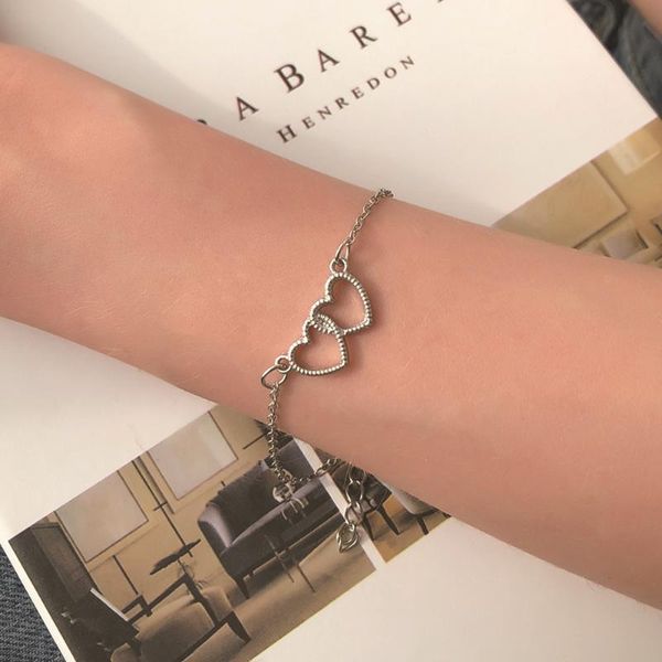 charm bracelets 2021 fashion hollow out double heart bracelet for women ins girl exquisite alloy hand jewelry pulseras mujer, Golden;silver
charm bracelets 2021 fashion hollow out double heart bracelet for women ins girl exquisite alloy hand jewelry pulseras mujer, Golden;silver