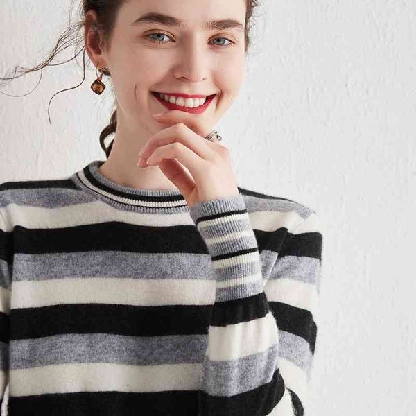 sweaters autumn winter o-neck fashion stripe sweaters women 100% cashmere knitting pullovers female 3colors long sleeve girl jumpers clot, White;black
sweaters autumn winter o-neck fashion stripe sweaters women 100% cashmere knitting pullovers female 3colors long sleeve girl jumpers clot, White;black