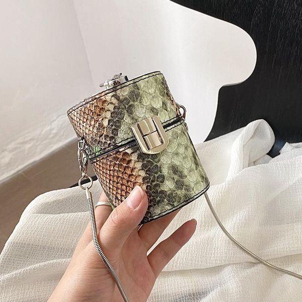 shoulder bags 2021 mini bucket bag korean summer small fresh lipstick messenger chain fashion simple female
shoulder bags 2021 mini bucket bag korean summer small fresh lipstick messenger chain fashion simple female