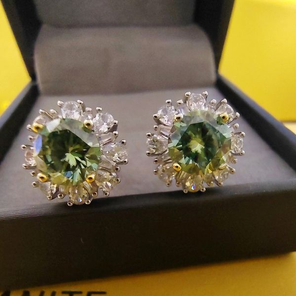 luomansi 1ct 6.5mm green stud earrings with gra certificate s925 sterling silver jewelry wedding party birthday gift 220211, Golden;silver
luomansi 1ct 6.5mm green stud earrings with gra certificate s925 sterling silver jewelry wedding party birthday gift 220211, Golden;silver