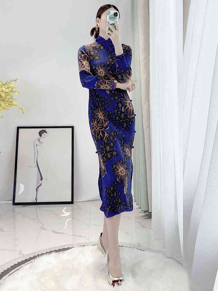 dress miyake fashion modified cheongsam buckle printed elegant long sleeve, Black;gray
dress miyake fashion modified cheongsam buckle printed elegant long sleeve, Black;gray