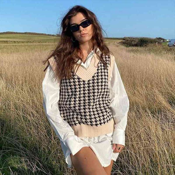 houndstooth knitted oversized womens sweater vest vintage preppy style clothes v neck casual loose 90s knitwear autumn, White;black
houndstooth knitted oversized womens sweater vest vintage preppy style clothes v neck casual loose 90s knitwear autumn, White;black