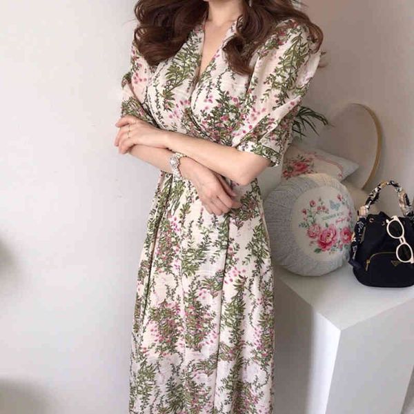 casual dresses korean style slim waist lady long puff sleeve cross v-neck split floral chiffon women fashion printing pencil 2jsa, Black;gray
casual dresses korean style slim waist lady long puff sleeve cross v-neck split floral chiffon women fashion printing pencil 2jsa, Black;gray