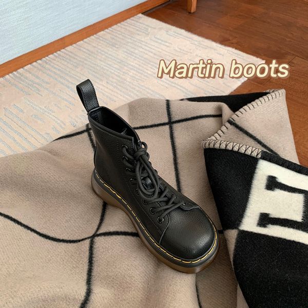 british style martin women 2021 round head thick soled leather locomotive short women's inner raised middle tube boots, Black
british style martin women 2021 round head thick soled leather locomotive short women's inner raised middle tube boots, Black