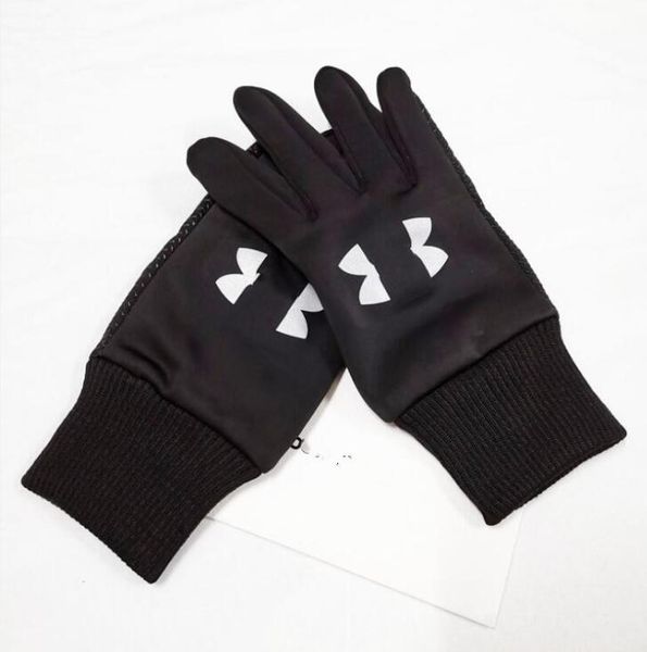 european and american designer brand windproof leather gloves lady touch screen rabbit fur mouth winter heat preservation wind style 5699, Blue;gray
european and american designer brand windproof leather gloves lady touch screen rabbit fur mouth winter heat preservation wind style 5699, Blue;gray