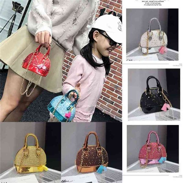 designers glitter chain bag girls handbag shinny sequin crossbody fanny pack shell hand bag party dinner totes purse mini shoulder bags with, Black
designers glitter chain bag girls handbag shinny sequin crossbody fanny pack shell hand bag party dinner totes purse mini shoulder bags with, Black
