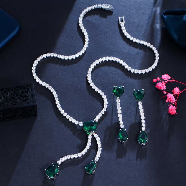 cwwzircons shiny elegant dangle water drop green cubic zirconia necklace earrings wedding collection jewelry set for brides t556 h1022, Silver
cwwzircons shiny elegant dangle water drop green cubic zirconia necklace earrings wedding collection jewelry set for brides t556 h1022, Silver