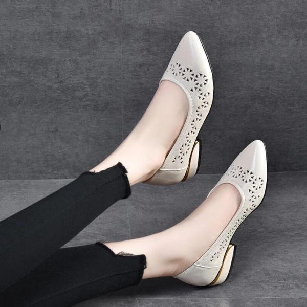 Casual shoes New women's shoes 2021 spring and summer new hollow out breathable perforated shallow mouth pointed low heel candy casual CUPD, Black (cattle hide)
Casual shoes New women's shoes 2021 spring and summer new hollow out breathable perforated shallow mouth pointed low heel candy casual CUPD, Black (cattle hide)
