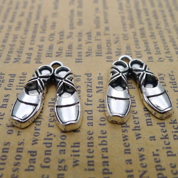 rainxtar fashion alloy slipper ballerina ballet shoe charms 16*20mm 100pcs aac546, Bronze;silver
rainxtar fashion alloy slipper ballerina ballet shoe charms 16*20mm 100pcs aac546, Bronze;silver