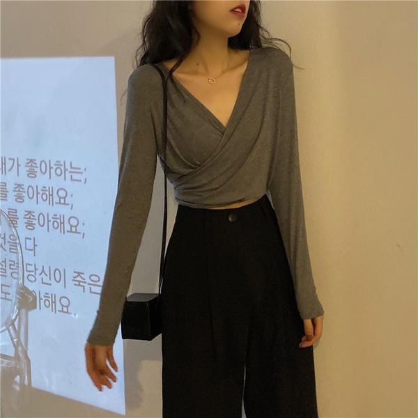 women's t-shirt early autumn design sense short chic spring and 2021 spice white v-neck long sleeve
women's t-shirt early autumn design sense short chic spring and 2021 spice white v-neck long sleeve