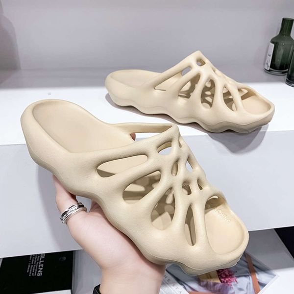 2021 kanye slipper resin bone earth brown mens sandals shoes fashion foam runner triple white black orange core soot men women slippers outd
2021 kanye slipper resin bone earth brown mens sandals shoes fashion foam runner triple white black orange core soot men women slippers outd