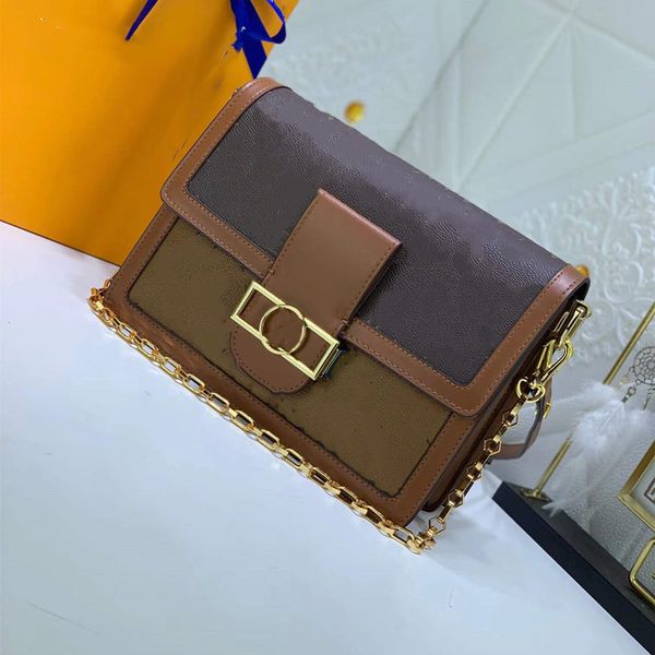 luxury designer casual ladies fashion one-shoulder messenger bag
luxury designer casual ladies fashion one-shoulder messenger bag