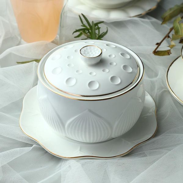 bowls household stewing cup water-proof ceramic bird's nest soup with cover bone porcelain pure white circular gold stew pot tank
bowls household stewing cup water-proof ceramic bird's nest soup with cover bone porcelain pure white circular gold stew pot tank