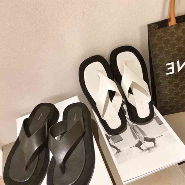 slippers summer new women's net red flip-flop platform flip-flops fashion wear flat 2v5s, Black 
slippers summer new women's net red flip-flop platform flip-flops fashion wear flat 2v5s, Black