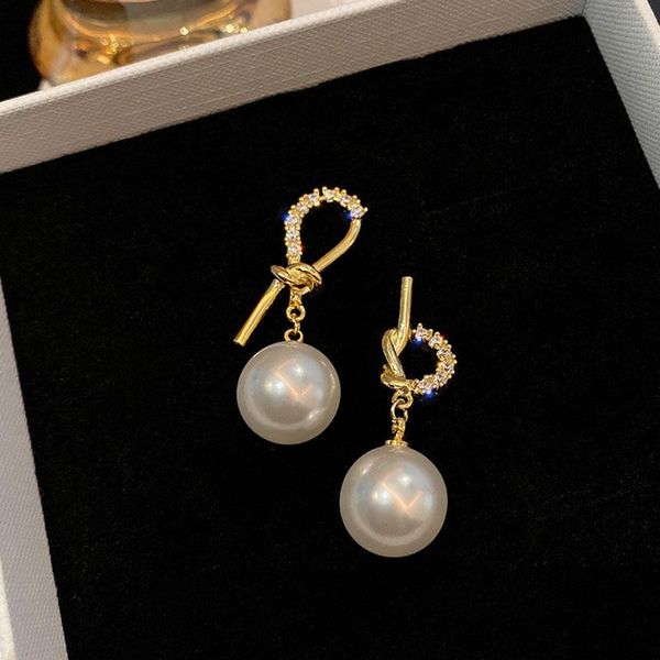 dangle & chandelier korean high-end retro asymmetrical pearl female earrings earringsseptum fake wild brincos ursossandálias femininas 2021, Silver
dangle & chandelier korean high-end retro asymmetrical pearl female earrings earringsseptum fake wild brincos ursossandálias femininas 2021, Silver