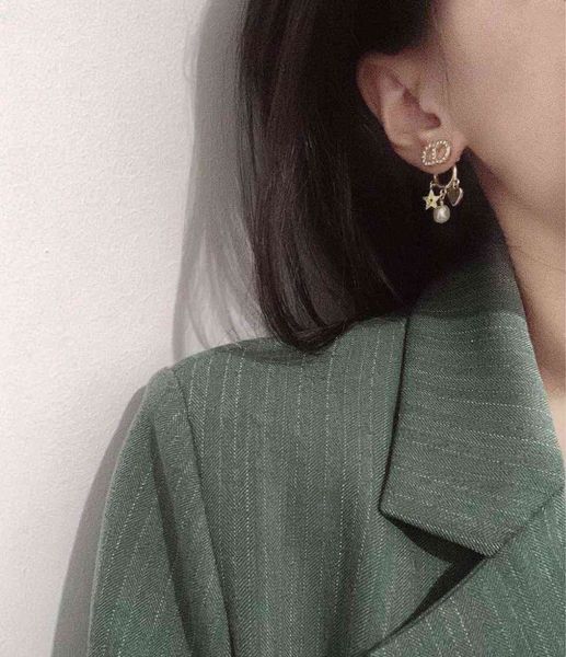 70% off outlet online 2021 new family tassel asymmetric bee size pearl earrings female, Golden
70% off outlet online 2021 new family tassel asymmetric bee size pearl earrings female, Golden