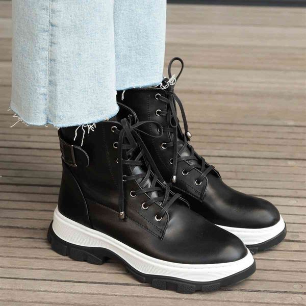 boots brand genesis, black tan / white colors, 5cm platform height, women 's all season ankle sport boots , 
boots brand genesis, black tan / white colors, 5cm platform height, women 's all season ankle sport boots ,
