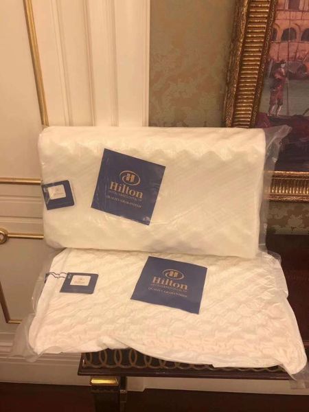 pillow thailand's royal authentic natural latex neck high and low massage breathable wolf tooth style smooth
pillow thailand's royal authentic natural latex neck high and low massage breathable wolf tooth style smooth