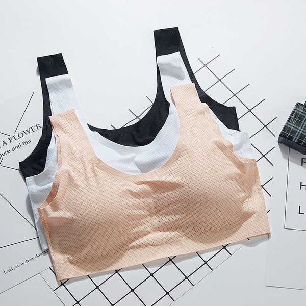 large size breathable bra, mesh ice silk, u-shaped back, no trace sports underwear vest, women bra, White
large size breathable bra, mesh ice silk, u-shaped back, no trace sports underwear vest, women bra, White
