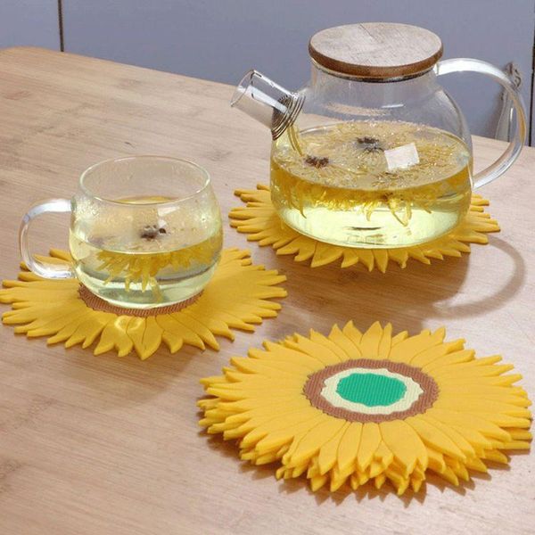 mats & pads creative silicone mat sunflower shape cup round heat-resistant tableware coasters placemat for dining table
mats & pads creative silicone mat sunflower shape cup round heat-resistant tableware coasters placemat for dining table