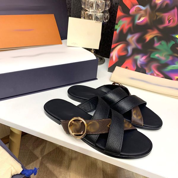 2021 designer luxurys slippers women sandals fashion beach shoes flip flops flat non-slip classical hole slipper with box size 35-41 -g9, Black
2021 designer luxurys slippers women sandals fashion beach shoes flip flops flat non-slip classical hole slipper with box size 35-41 -g9, Black