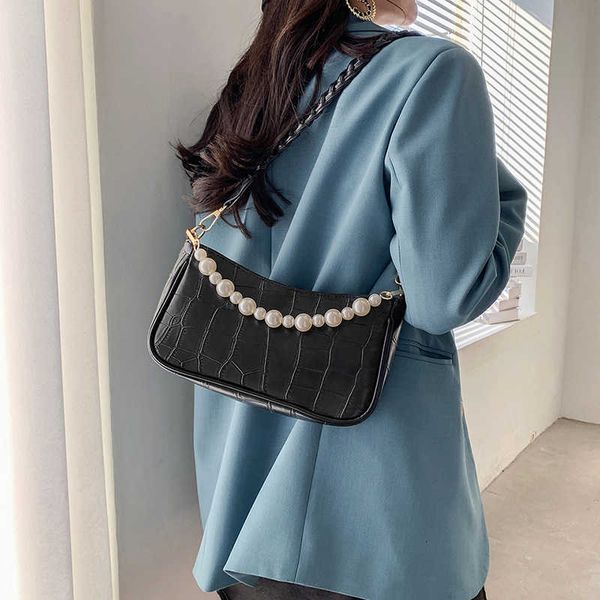 fashion pearl single shoulder underarm foreign style small women's 2021 fashion msenger bag
fashion pearl single shoulder underarm foreign style small women's 2021 fashion msenger bag