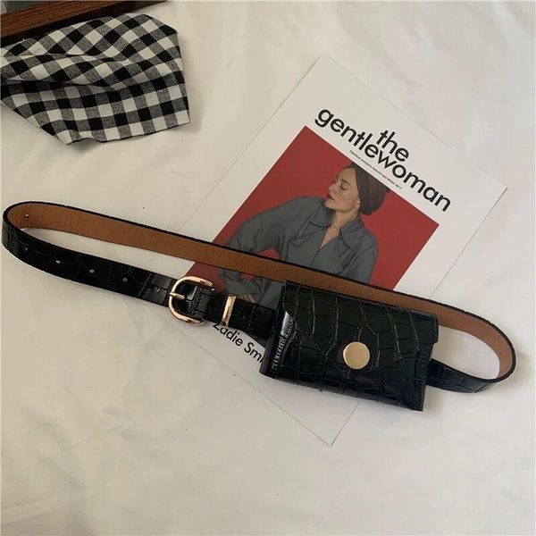 crocodile pattern vintage waist bags girl fashion bum pouch phone leather chest packss women belt messenger
crocodile pattern vintage waist bags girl fashion bum pouch phone leather chest packss women belt messenger