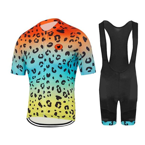 racing sets men's pro team cycling short jersey suit polyester riding bike summer breathable sleeve set pants sportswear anti-wrinkle, Black;blue
racing sets men's pro team cycling short jersey suit polyester riding bike summer breathable sleeve set pants sportswear anti-wrinkle, Black;blue