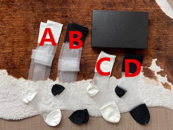 street quality 2021 high stockings women socks fashion black and white letter print casual sock, Black;white
street quality 2021 high stockings women socks fashion black and white letter print casual sock, Black;white