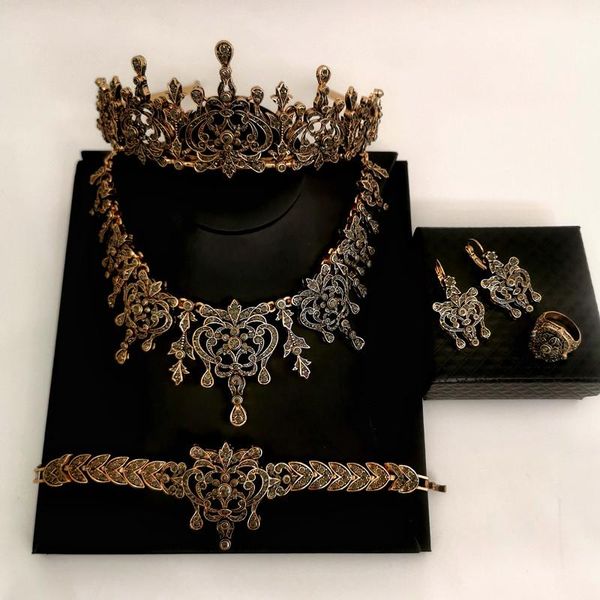 earrings & necklace moroccan wedding dress fashion 5 sets of crystal set rhinestone crown ring bracelet jewelry, Silver
earrings & necklace moroccan wedding dress fashion 5 sets of crystal set rhinestone crown ring bracelet jewelry, Silver