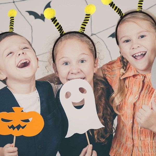 sunglasses 831a bee head hoop glasses set bopper antenna headbands and striped for kids halloween costume, White;black
sunglasses 831a bee head hoop glasses set bopper antenna headbands and striped for kids halloween costume, White;black