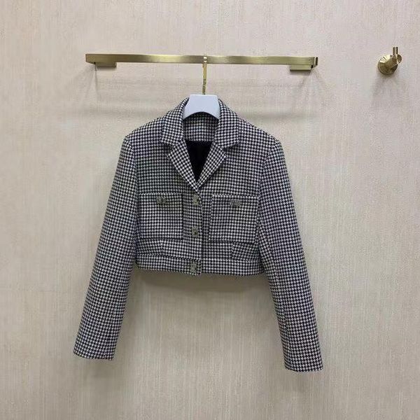 women's jackets kr07205 fashion women coats & 2021 runway luxury european design party style clothing, Black;brown
women's jackets kr07205 fashion women coats & 2021 runway luxury european design party style clothing, Black;brown