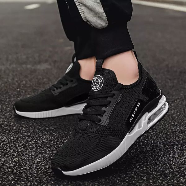 2021 designer running shoes for men women black white grey green fashion womens trainers breathable outdoor sports sneakers size 36-47 14, White;red
2021 designer running shoes for men women black white grey green fashion womens trainers breathable outdoor sports sneakers size 36-47 14, White;red