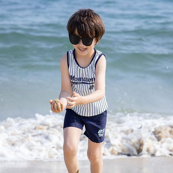 one-piece suits 2021 summer 1-7 years children swimsuit boy swimwear sports striped vest beach pants two piece set spring bathing suit
one-piece suits 2021 summer 1-7 years children swimsuit boy swimwear sports striped vest beach pants two piece set spring bathing suit