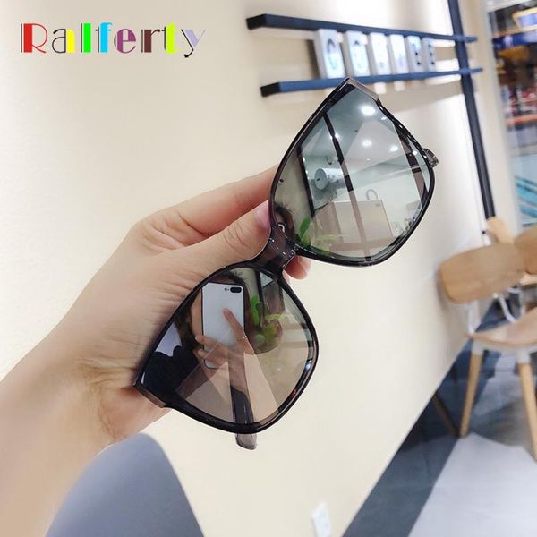 sunglasses ralferty korea style square women men oversized black mirror shades female vintage eyewear uv400 zonnebril m77103, White;black
sunglasses ralferty korea style square women men oversized black mirror shades female vintage eyewear uv400 zonnebril m77103, White;black