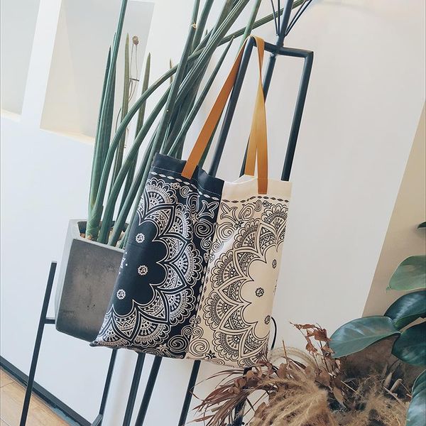 evening bags shoulder women's 2021 storage handbags for women fashion female bag high capacity literature and art trend handbag
evening bags shoulder women's 2021 storage handbags for women fashion female bag high capacity literature and art trend handbag