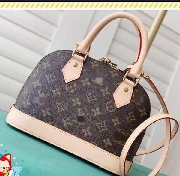 gglvlouis
vittonysl
vutton bag flower alma bb shell package classic bag clutch handbag luxurys designers bags wo
gglvlouis
vittonysl
vutton bag flower alma bb shell package classic bag clutch handbag luxurys designers bags wo