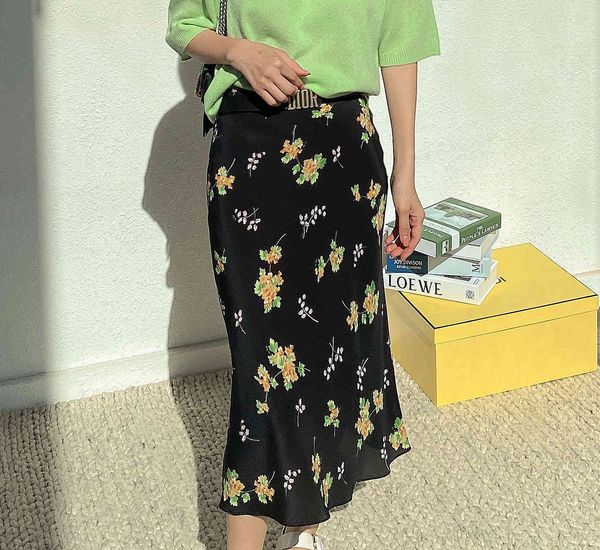 women's shorts women retro skirts silk 100% high waist casual clothing printing holiday style midi length 4ial, White;black
women's shorts women retro skirts silk 100% high waist casual clothing printing holiday style midi length 4ial, White;black