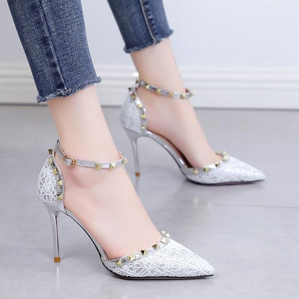 dress shoes silver fairy french high heels 2021 korean version of the wild was thin high-heeled buckle pointed, Black
dress shoes silver fairy french high heels 2021 korean version of the wild was thin high-heeled buckle pointed, Black