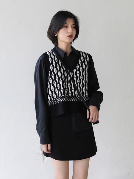 women's vests v-neck knitted vest female 2021 college style pullover sleeveless sweater loose thin, Black;white
women's vests v-neck knitted vest female 2021 college style pullover sleeveless sweater loose thin, Black;white