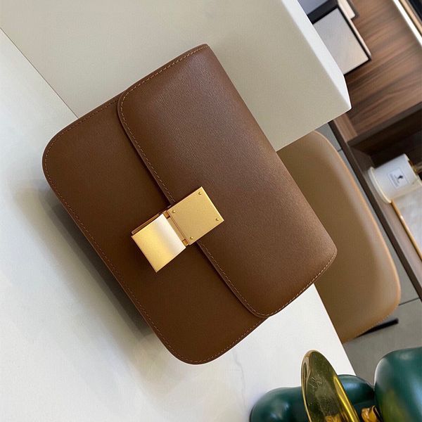 2021 classic tofu bag fashion women shoulder bags solid leather famous luxury designer gold hardware parts 9 colors crossbody-bags size:20*1
2021 classic tofu bag fashion women shoulder bags solid leather famous luxury designer gold hardware parts 9 colors crossbody-bags size:20*1