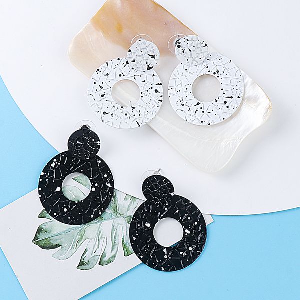 metal donut dangle earrings 2021 trend round black white earrings for women geometirc hanging earring statement jewelry gift, Silver
metal donut dangle earrings 2021 trend round black white earrings for women geometirc hanging earring statement jewelry gift, Silver