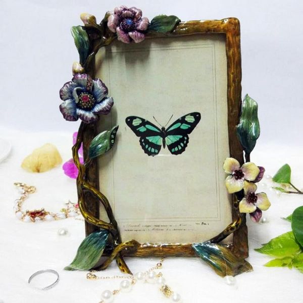 frames and mouldings 1pcs zinc alloy po frame classic picture poster for wall hanging living room cadre
frames and mouldings 1pcs zinc alloy po frame classic picture poster for wall hanging living room cadre