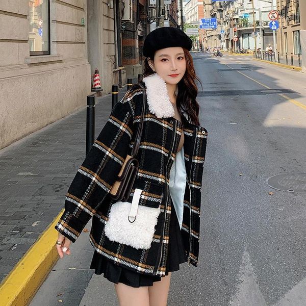 women's wool & blends lambskin plaid splicing woolen short coat fall / winter 2021 small korean loose, Black
women's wool & blends lambskin plaid splicing woolen short coat fall / winter 2021 small korean loose, Black