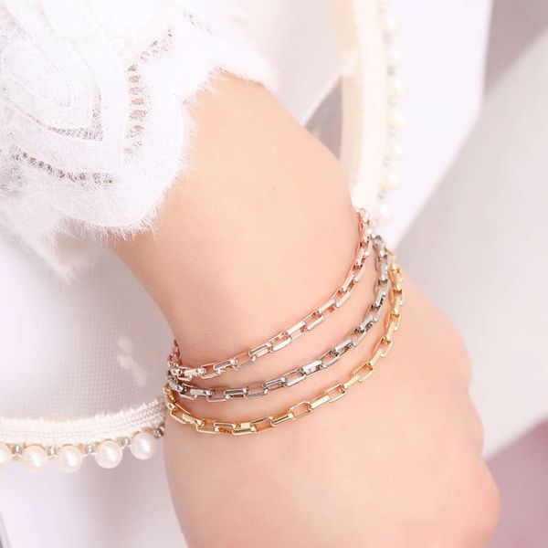 hand catenary women's metal i-shaped chain simple and elegant gold bracelet hand jewelry, Black
hand catenary women's metal i-shaped chain simple and elegant gold bracelet hand jewelry, Black