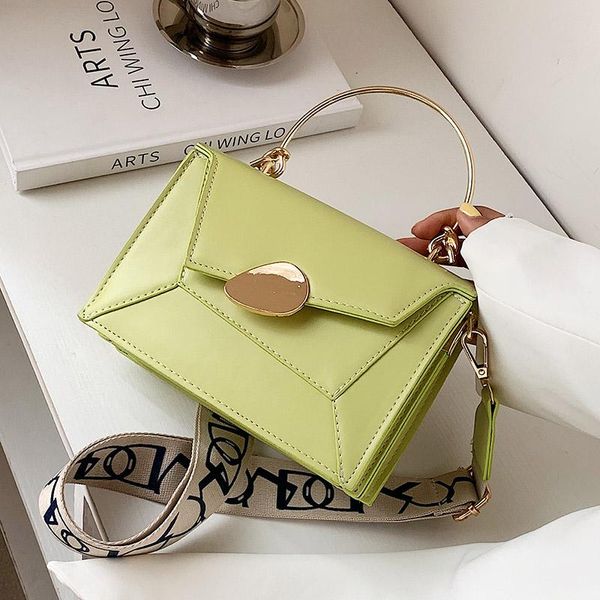 shoulder bags women's stitching pu leather crossbody bag with metal short handles summer fashion chain small purses and handbags
shoulder bags women's stitching pu leather crossbody bag with metal short handles summer fashion chain small purses and handbags