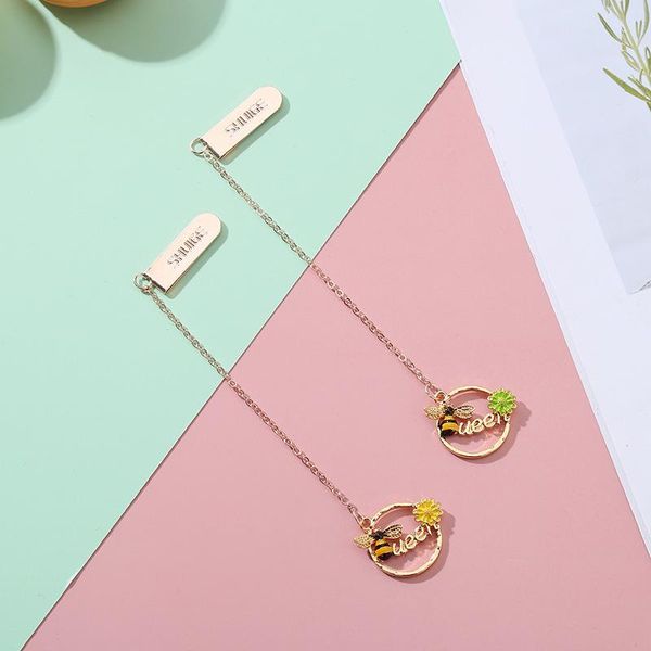 bookmark 2pcs cartoon bee flower girl heart metal book marks diy pendant decor creative chain student clip tab pages
bookmark 2pcs cartoon bee flower girl heart metal book marks diy pendant decor creative chain student clip tab pages